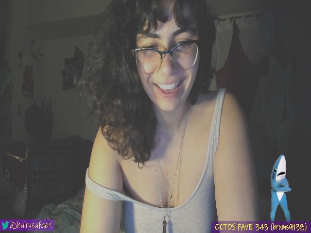 Live sex webcam photo for hairysafaeri #269704656