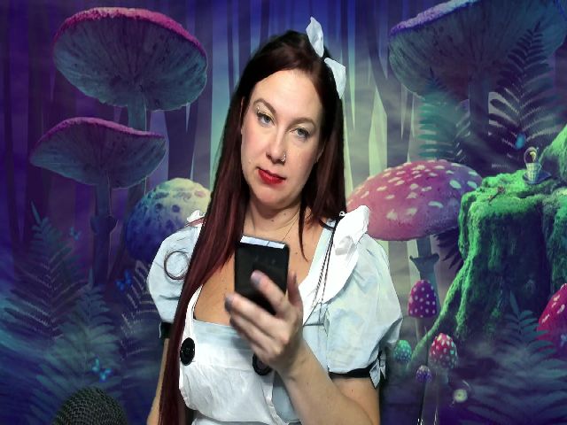 Live sex webcam photo for Nikibutterfly #269707902