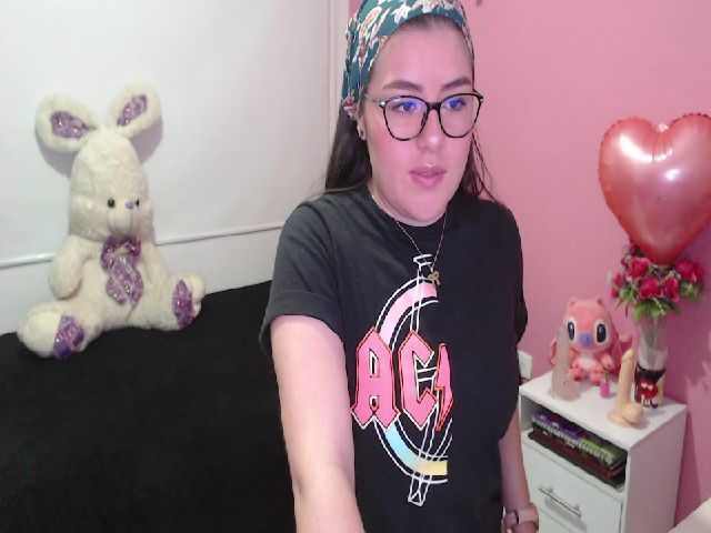 Live sex webcam photo for Frida_porn #269707733