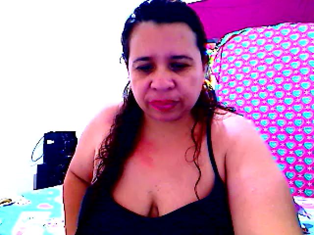 Live sex webcam photo for LatinaBigAss4 #269723154
