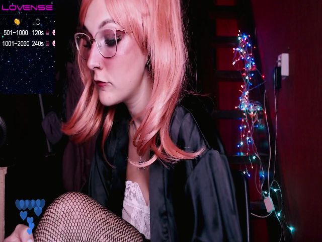 Live sex webcam photo for WinonaCooper #269718349