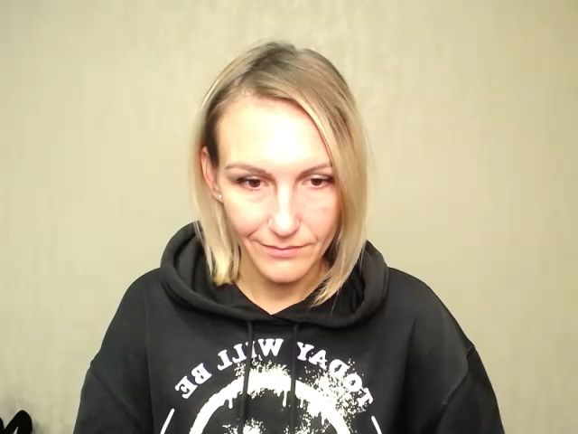 Live sex webcam photo for MiliEsiens #269711924