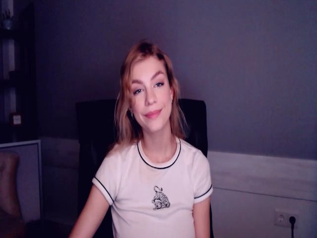 Live sex webcam photo for VanillaJenny #269708975