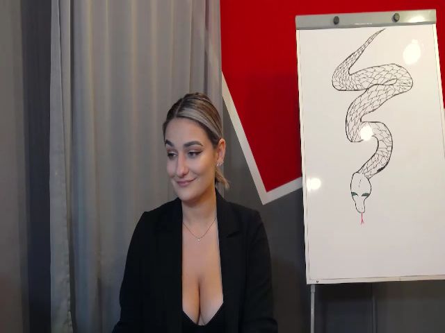 Live sex webcam photo for SecretAmber #269715753