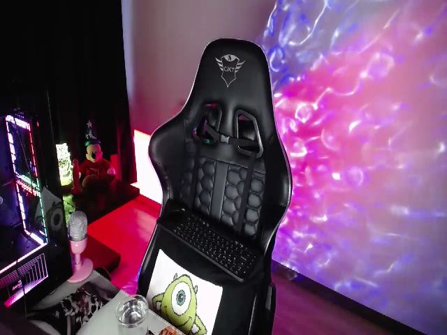 Live sex webcam photo for BiancaMiller #269713426