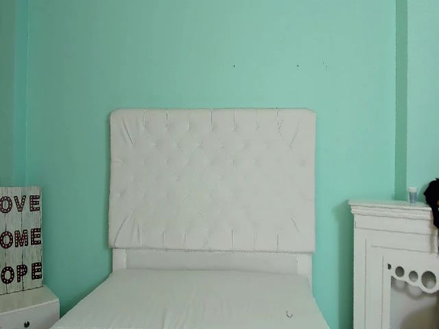 Live sex webcam photo for Ainohacarter #269717322