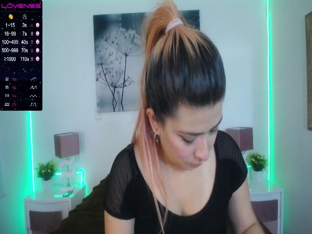 Live sex webcam photo for NicolSaenz #269713812