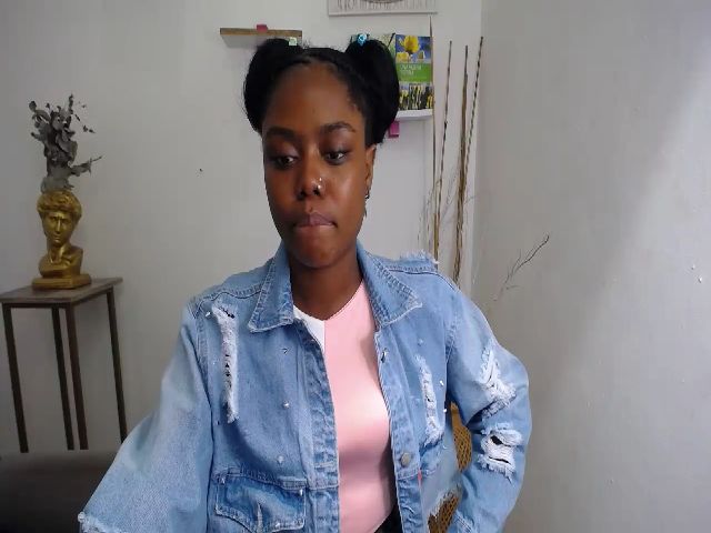 Live sex webcam photo for Mely_adebay #269722540