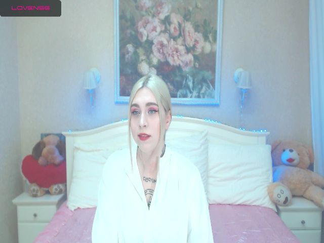 Live sex webcam photo for AmaliaDiva #269723111