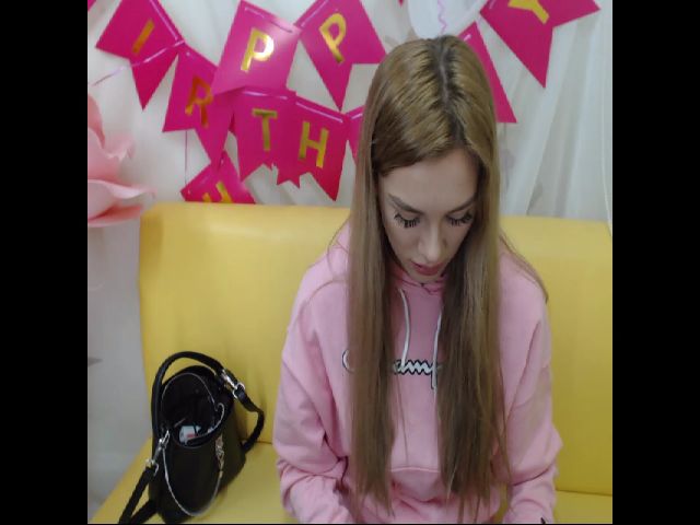 Live sex webcam photo for Likakisses #269707678