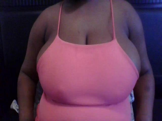 Live sex webcam photo for TheMajestibbb #269713255