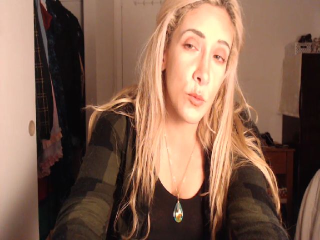 Live sex webcam photo for NightxLight #269724071