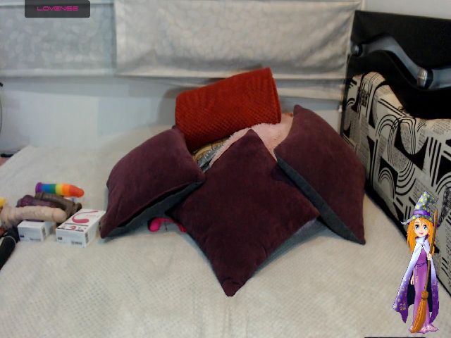 Live sex webcam photo for AbbyCollins23 #269708133