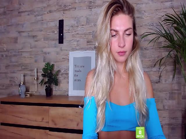 Live sex webcam photo for MeowZilla #269721442