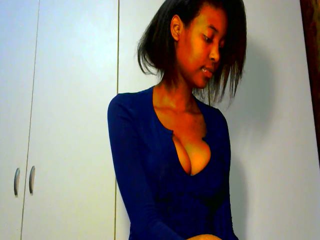 Live sex webcam photo for Chloeross18 #269711861