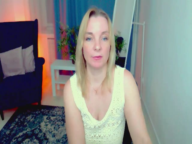 Live sex webcam photo for ReganLovely #269723273