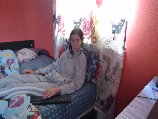 Live sex webcam photo for HOT_JULLYXXX #269716054