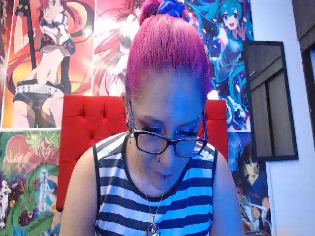 Live sex webcam photo for alice_hot02 #269716515