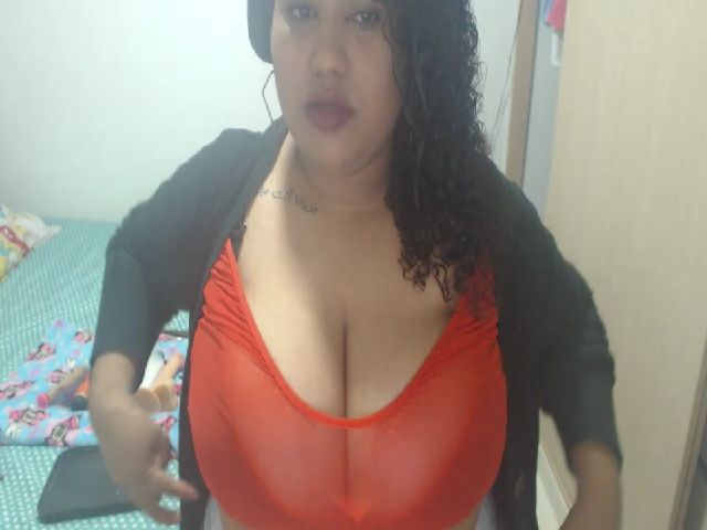 Live sex webcam photo for Princs #269724476