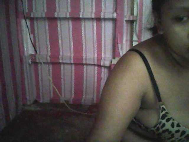 Live sex webcam photo for flirtybabe69 #269710347