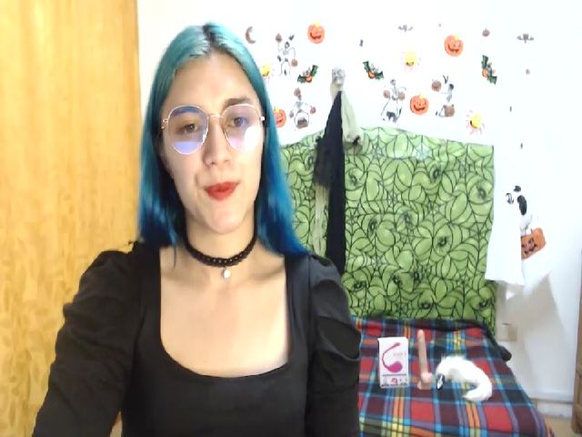 Live sex webcam photo for Carolinforbes #269723035