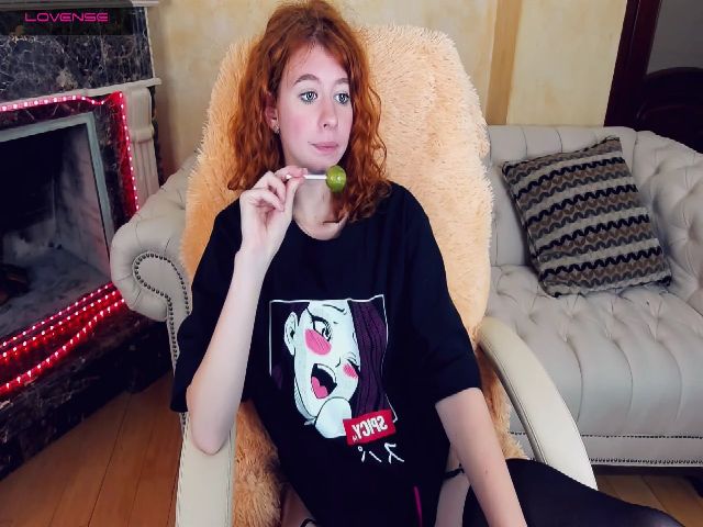 Live sex webcam photo for LillianCurly #269724129