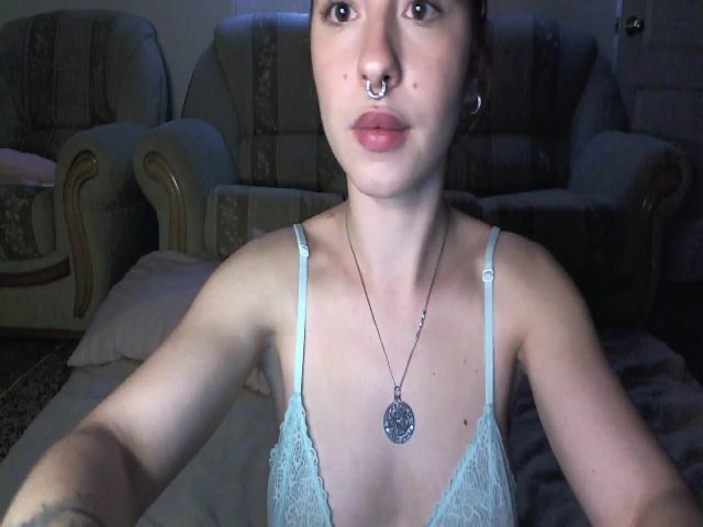Live sex webcam photo for AliceHoliday #269718274