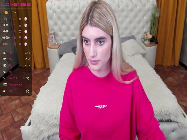 Live sex webcam photo for Eva_Gracee #269722415