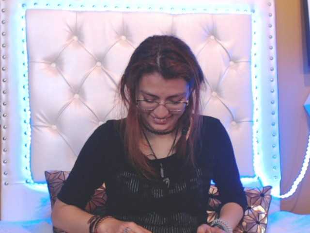 Live sex webcam photo for afrik-candoll #269705300