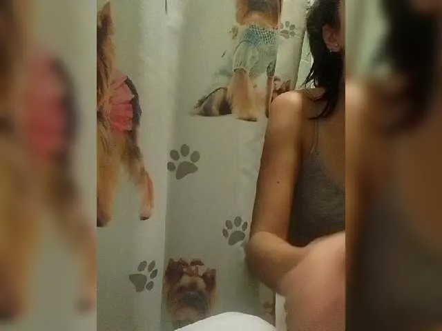 Live sex webcam photo for Svetik77711 #269720372