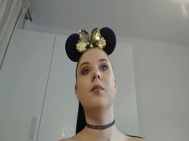 Live sex webcam photo for DreamGirl000 #269724697