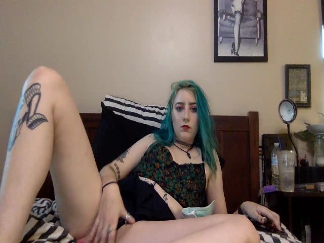 Live sex webcam photo for ManicMondae #269706368