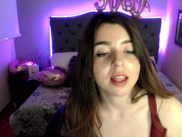 Live sex webcam photo for anna-rosee #269704358