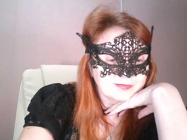 Live sex webcam photo for leeloofire #269734804