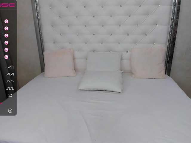 Live sex webcam photo for shycinderela #269734891