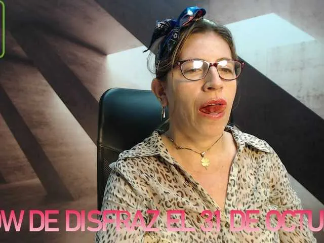 Live sex webcam photo for maturehot-1 #269735545