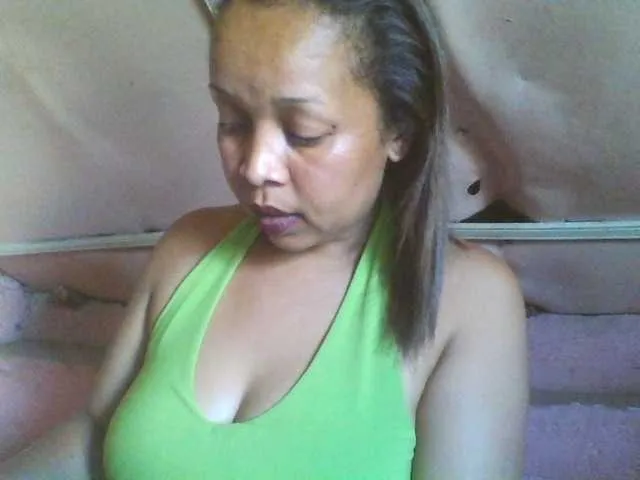 Live sex webcam photo for big-ass-sexy #269740895