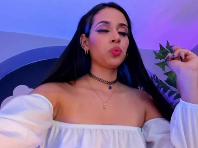 Live sex webcam photo for EvelynHarris #287950403