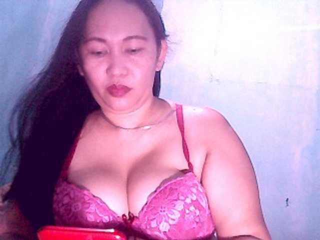 Live sex webcam photo for wildmom4u #269740420