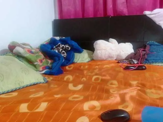 Live sex webcam photo for Daizy-cooper #269726763