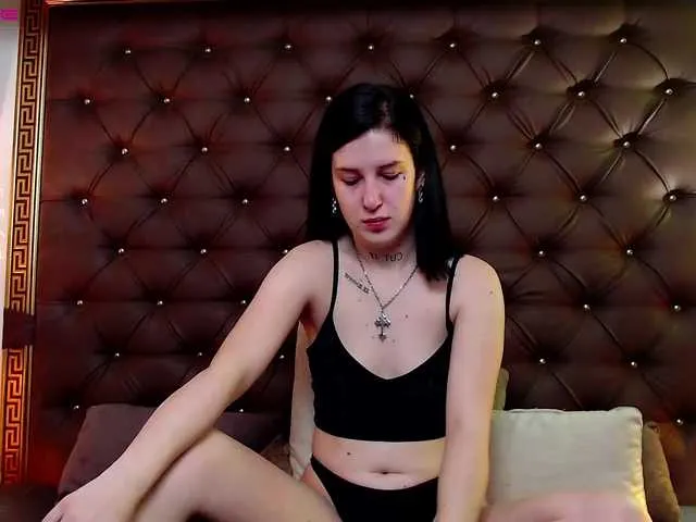 Live sex webcam photo for JessieBerlin #269726686