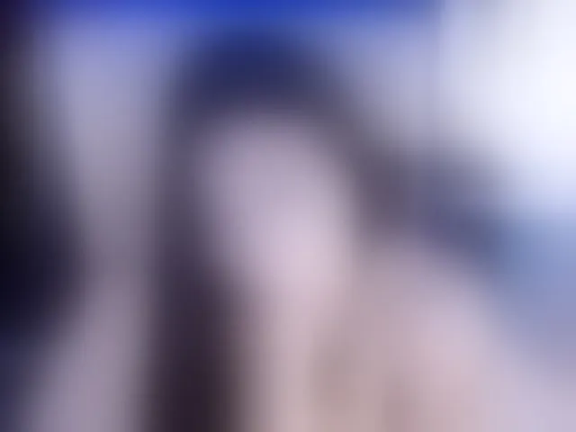 Live sex webcam photo for ZoeBolton #269740425