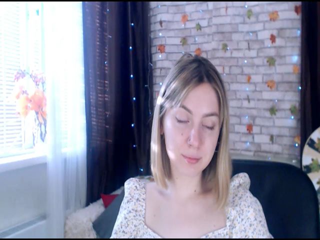 Live sex webcam photo for CumMeaRiver #269728060