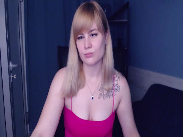 Live sex webcam photo for AdelinaBlondy #269731964