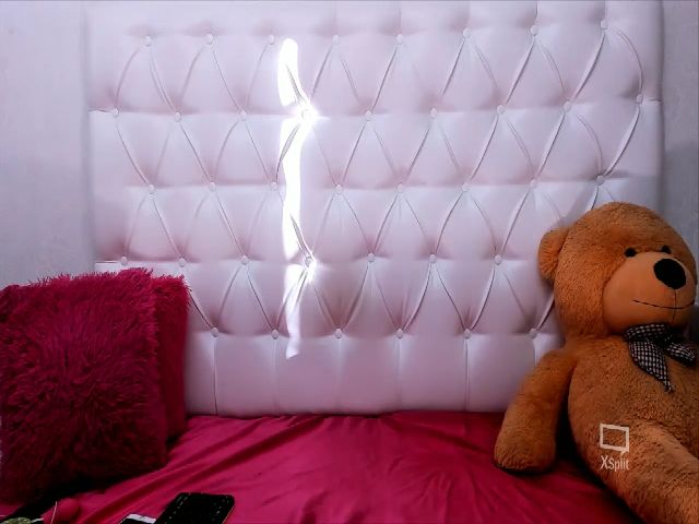 Live sex webcam photo for Akilla_Quin #269729119