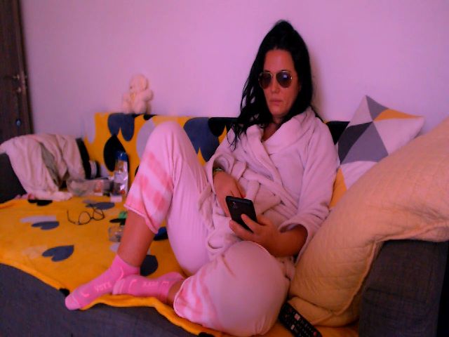 Live sex webcam photo for Isabeladoll #269730108