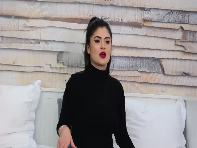 Live sex webcam photo for InnaHottyX #269732087