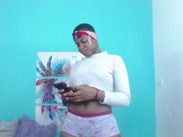 Live sex webcam photo for carameloblack #269740894