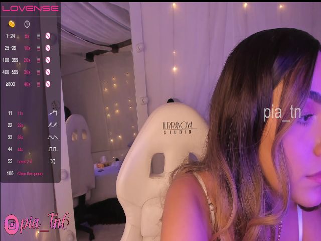 Live sex webcam photo for Pia_tn #269806664