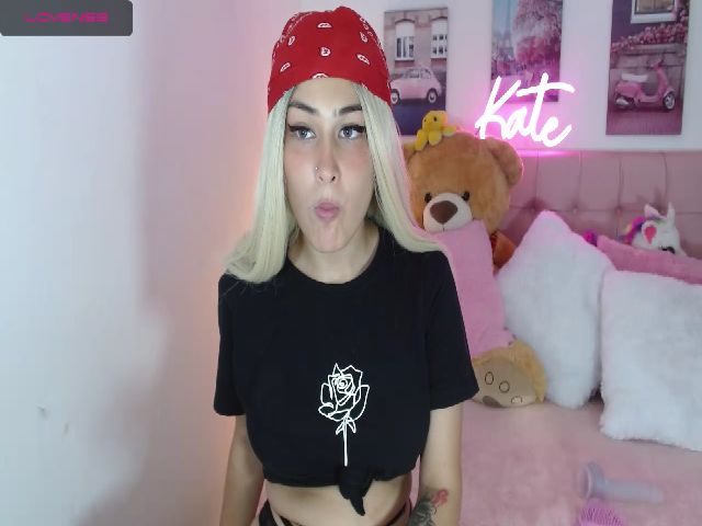 Live sex webcam photo for Kate__parker #269772037
